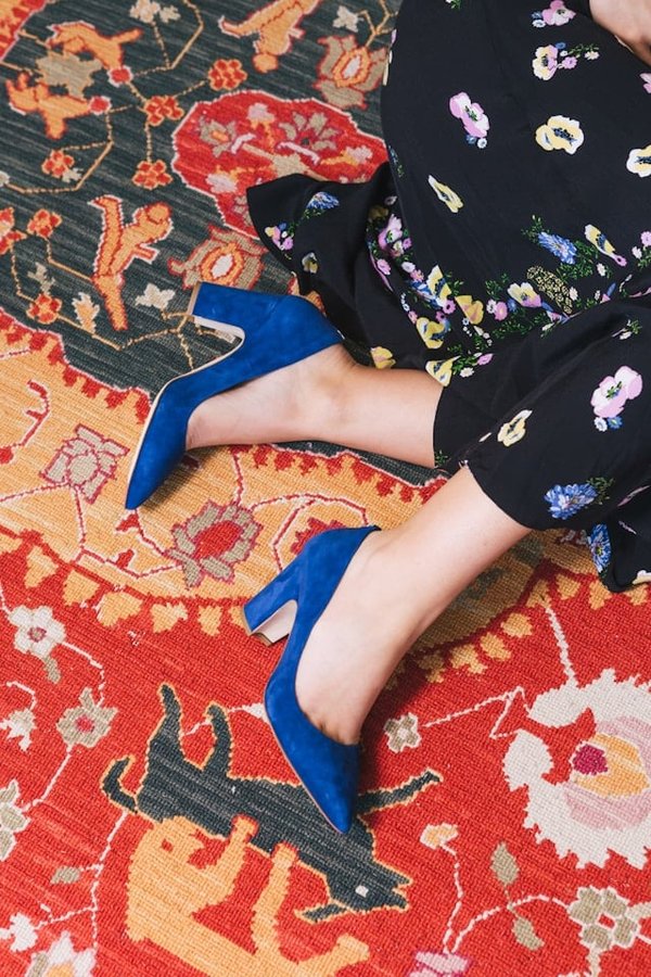 Comment choisir des escarpins confortables pour une journée de travail prolongée?