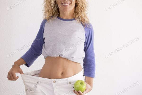 Quelle est la meilleure manière de sélectionner un pantalon de costume pour une silhouette ronde?