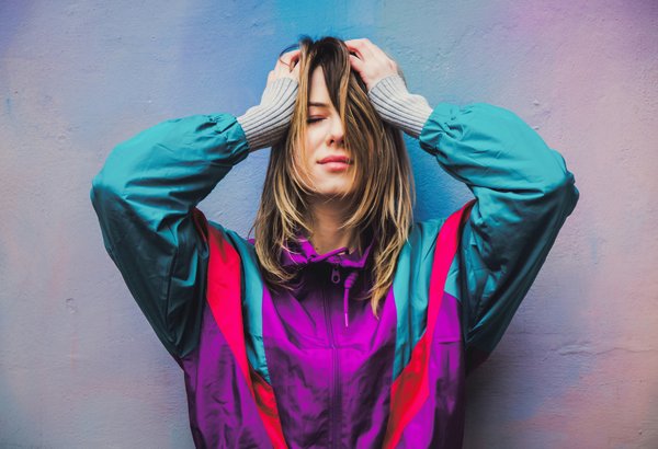 Quels sont les secrets pour choisir un parapluie qui complète une tenue professionnelle?